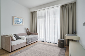 Dywan wełniany do salonu Agnella CYRYNA Jasny Szary ISFAHAN