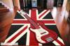 Dywan nowoczesny do salonu UNION JACK GUITARS Czarny CITY